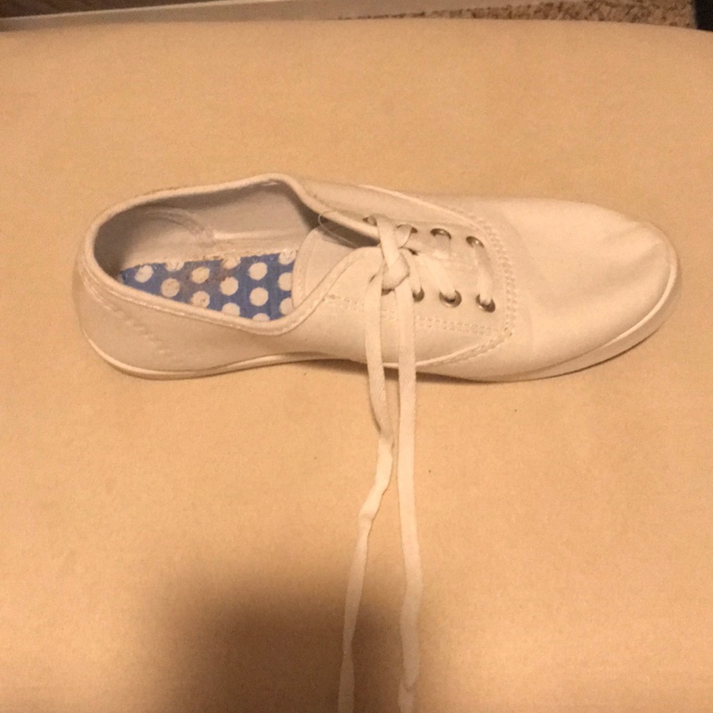 white time & tru shoes